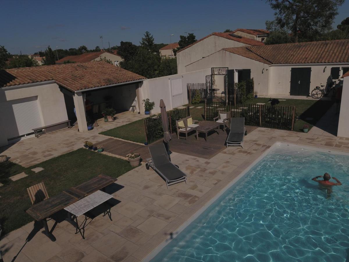 Laubertiere Bed & Breakfast Marennes  Exterior photo